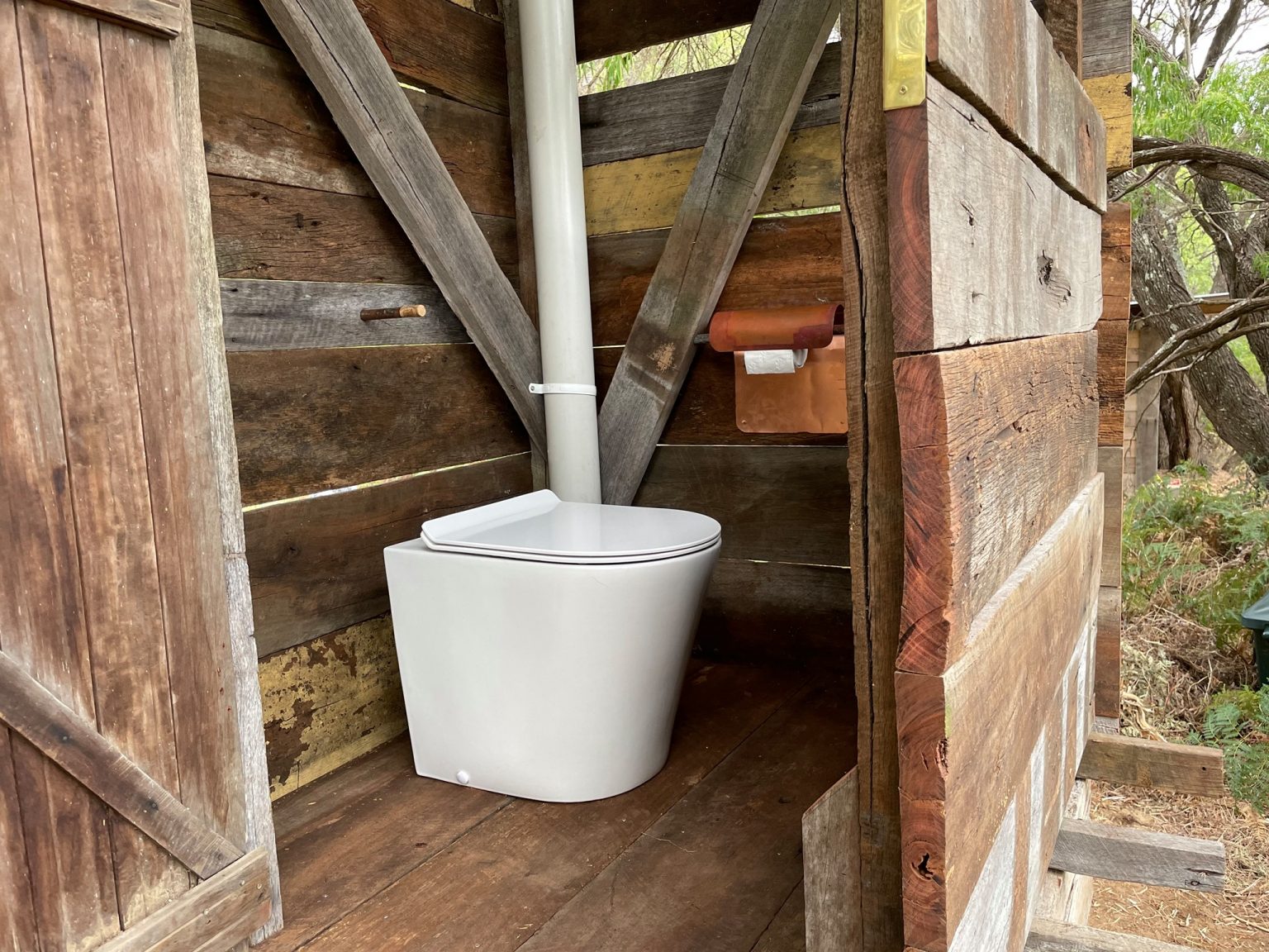 Waterless Composting Toilets. No Smell, No Water! » Water Wally