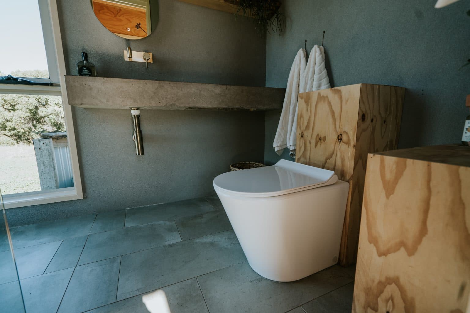 Waterless Composting Toilets. No Smell, No Water! » Water Wally